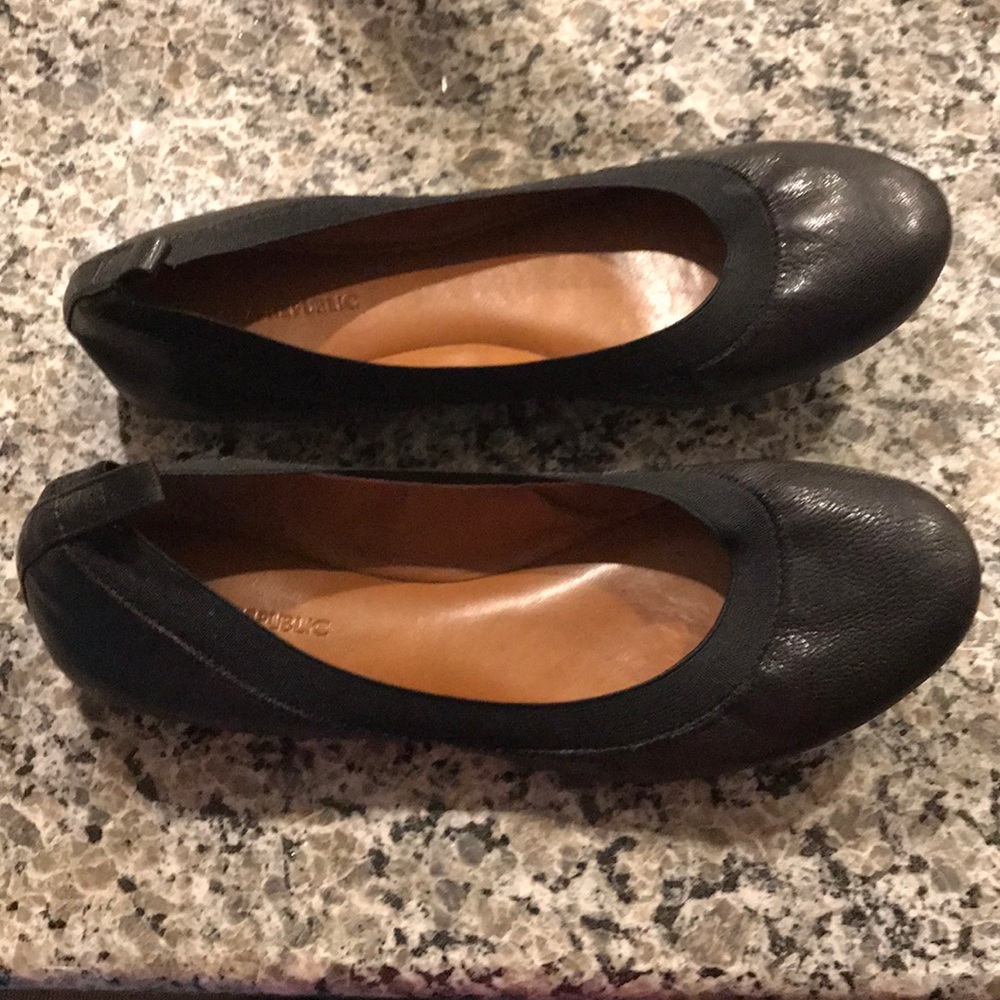 Banana Republic Flats